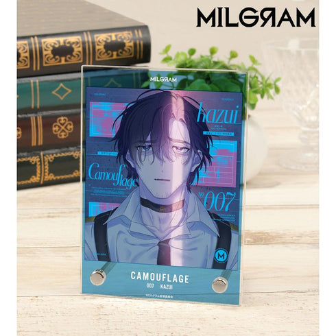 《MILGRAM -米爾格拉姆-》Kazui《偽裝》 封面插畫版 雙層壓克力板【202605再版】
