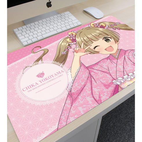 『アイドルマスター シンデレラガールズ』描き下ろし 横山千佳 レース着物ver. マルチデスクマット【202609再販】