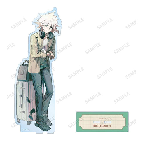 『ダンガンロンパシリーズ』緜さんイラスト 狛枝凪斗 私服で旅行ver. 特大アクリルスタンド