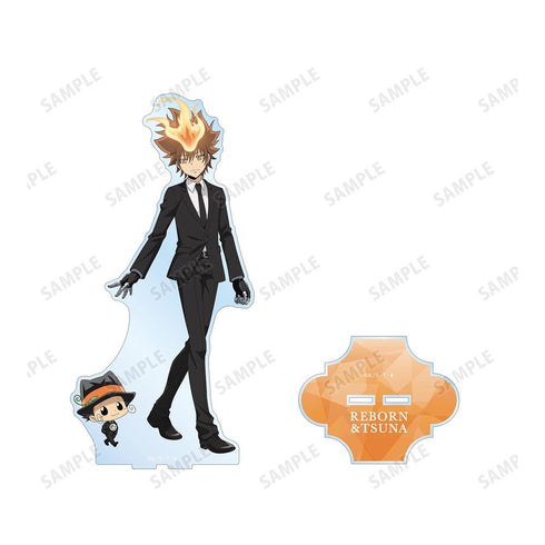 『家庭教師ヒットマンREBORN!』描き下ろし リボーン&沢田 綱吉 スーツの歩みver. 特大アクリルスタンド
