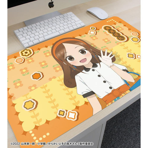 『からかい上手の高木さん』描き下ろし 高木さん 昭和 時代ファッションver. マルチデスクマット
