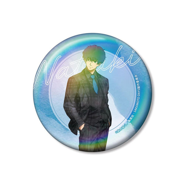 『SAKAMOTO DAYS』描き下ろし 勢羽 夏生 スーツの歩みver. 75mmオーロラ缶バッジ