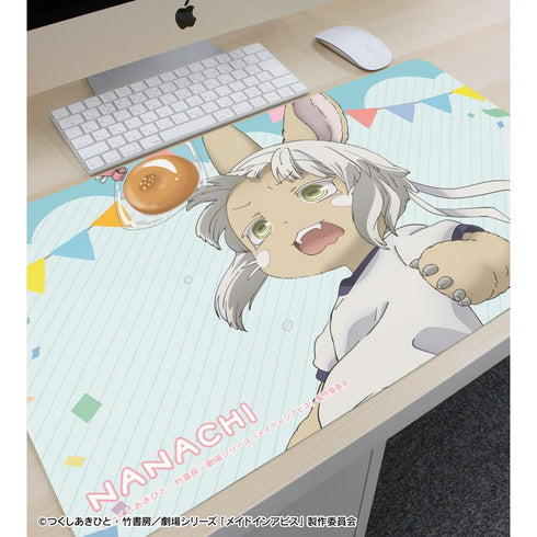『メイドインアビス』描き下ろし ナナチ 運動会ver. マルチデスクマット