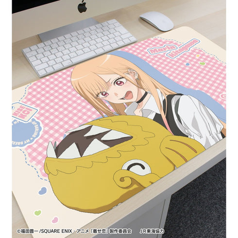 『その着せ替え人形は恋をするSeason 2』描き下ろし 喜多川 海夢 クレーンゲームver. マルチデスクマット