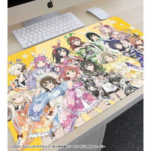 『ラブライブ!虹ヶ咲学園スクールアイドル同好会』描き下ろし 集合 和バニーver. マルチデスクマット