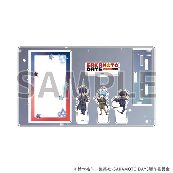 『SAKAMOTO DAYS』プレミアム アクリルジオラマプレート10/勢羽夏生&赤尾晶&勢羽真冬 バトル×スーツver.(グラフアートイラスト)
