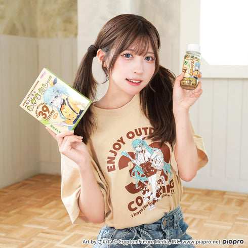 『初音ミク』初音ミク OUTDOOR COOKING Tシャツ