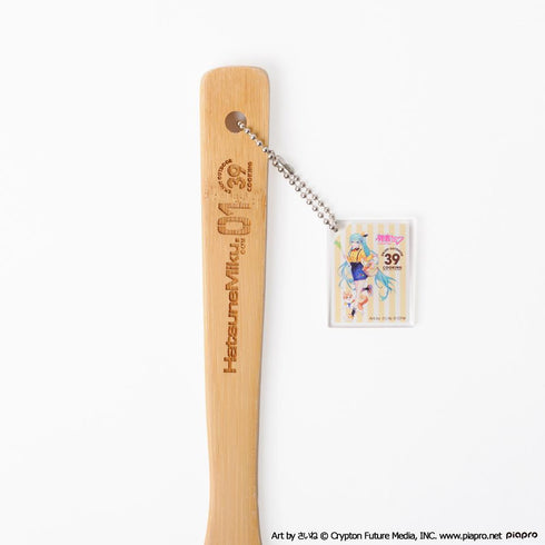"Hatsune Miku" OUTDOOR COOKING Turner (Wooden Spatula)