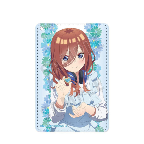『五等分の花嫁』描き下ろしイラスト 中野三玖 制服エプロンver. 1ポケットパスケース【202501再販】
