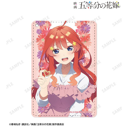 『五等分の花嫁』描き下ろしイラスト 中野五月 制服エプロンver. 1ポケットパスケース【202501再販】