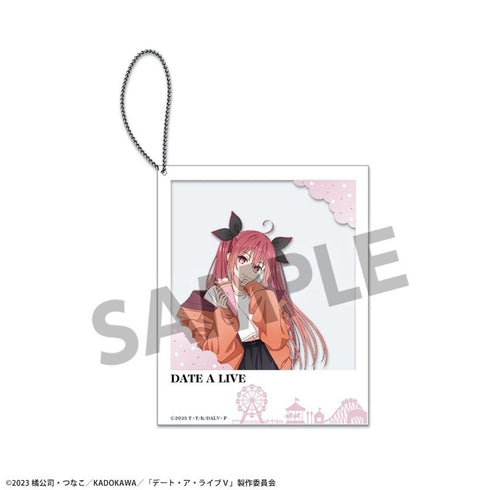 『デート・ア・ライブV』描き下ろしポラロイド風アクリルキーホルダー 五河琴里 遊園地デート ver.