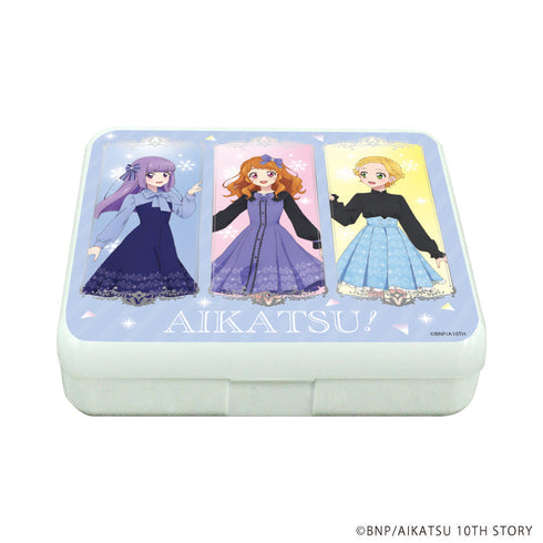 『アイカツ!』小物ケース03/あかり&スミレ&ひなき 雪柄コーデver.(描き下ろしイラスト)【202609再販】