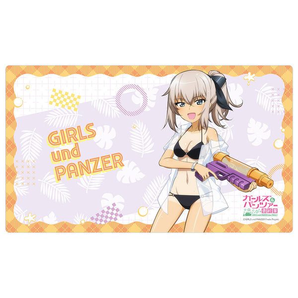 『ガールズ&パンツァー 最終章』描き下ろしラバーマット (逸見エリカ/水鉄砲 日焼けVer.)