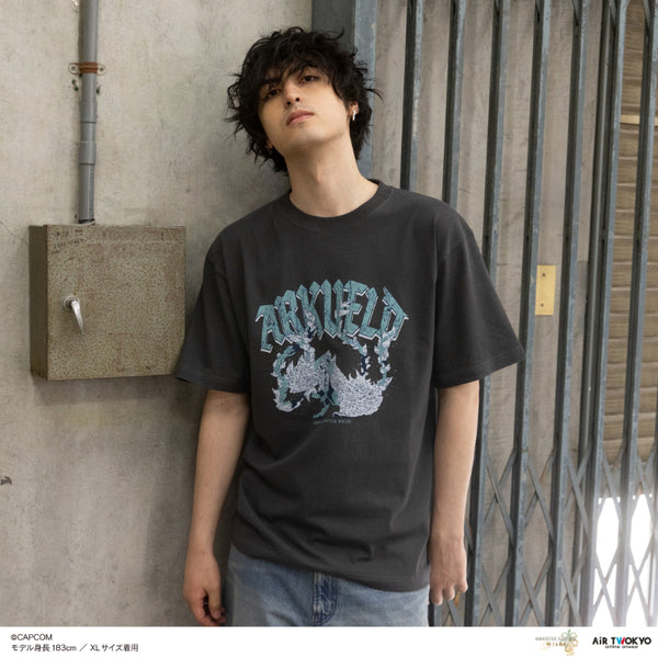 『モンスターハンターワイルズ』第2弾 シーンイラストTシャツ 5(アルシュベルド)スミ