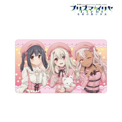 『Fate/kaleid liner プリズマ☆イリヤ Licht 名前の無い少女』描き下ろしイラスト 集合 PINK kawaii style ver. マルチデスクマット