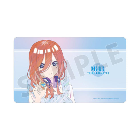 『五等分の花嫁』描き下ろしイラスト 中野三玖 制服エプロンver. Ani-Art clear label マルチデスクマット【202501再販】