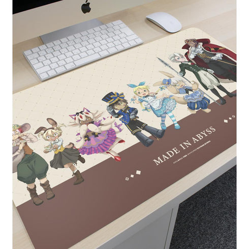 『メイドインアビス 烈日の黄金郷』描き下ろし 集合 不思議の国のアリスver. マルチデスクマット ver.C【202512再販】