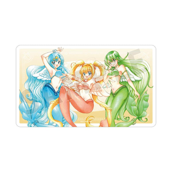 『ぴちぴちピッチ』花森ぴんく先生 描き下ろし 集合 羽を纏ったマーメイドver. マルチデスクマット【202512再販】