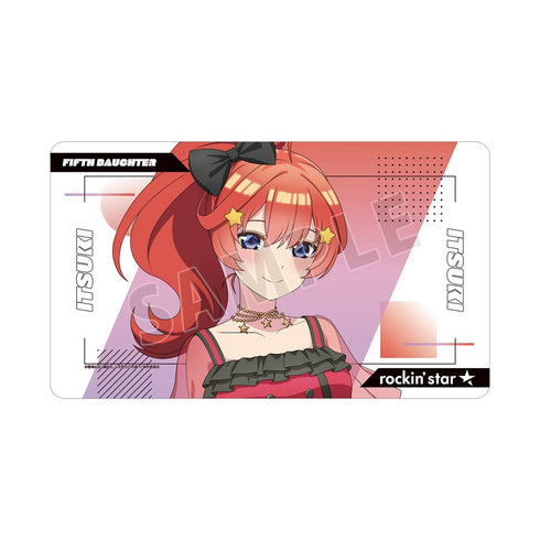 『五等分の花嫁∽』rockin’starコラボ 描き下ろし 中野五月 ロックアイドルver. マルチデスクマット