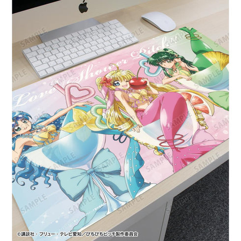 『ぴちぴちピッチ』描き下ろし 集合 カクテルグラスver. マルチデスクマット【202511再販】