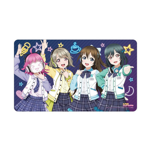 『ラブライブ!虹ヶ咲学園スクールアイドル同好会』描き下ろし 1年生 ミラクル STAY TUNE! マルチデスクマット