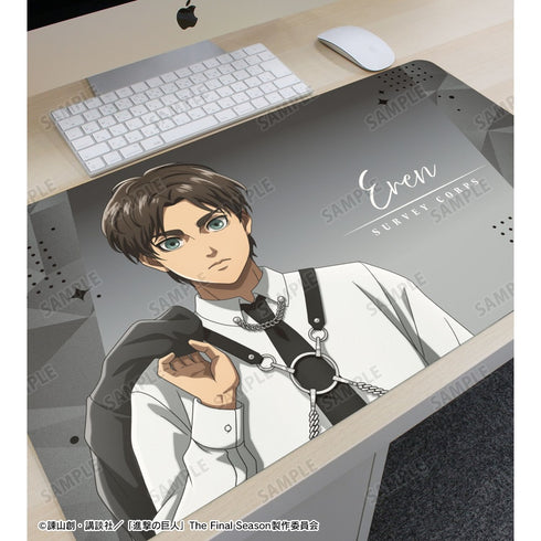 『進撃の巨人』描き下ろし エレン ハーネススタイルver. マルチデスクマット