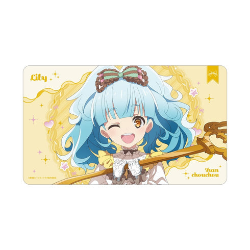 『ゾンビランドサガ ゆめぎんがパラダイス』描き下ろし 星川 リリィ お座りケーキver. マルチデスクマット