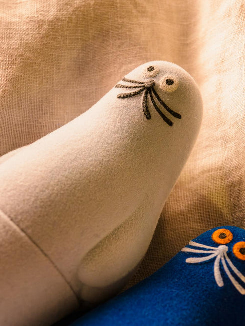 『アザラシ』グレー FLOCKY Ver.