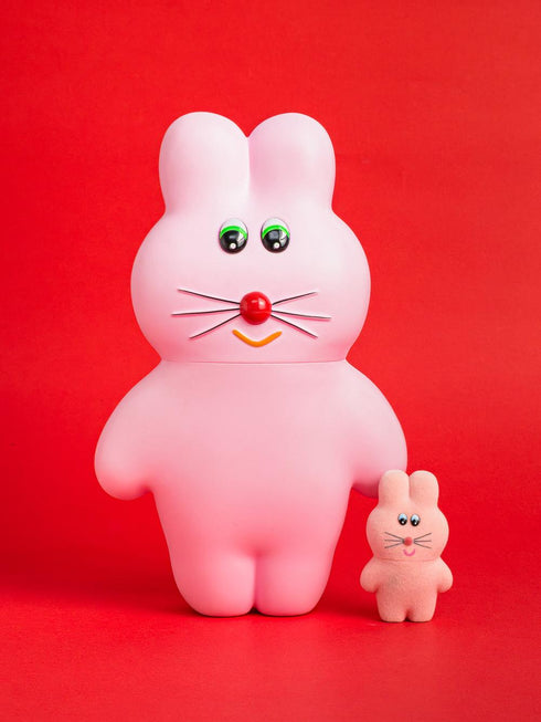 "Munyu's Soft Vinyl Figure" Pukupuku Strawberry Milk
