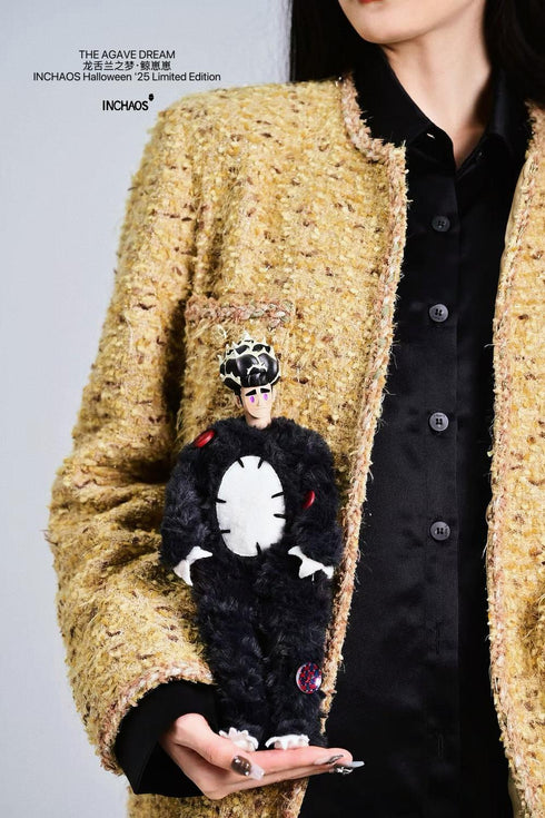 『THE AGAVE DREAM』004_INCHAOS クジラちゃん 1/6スケール可動フィギュア(ブラック)