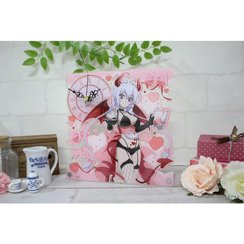 『戦姫絶唱シンフォギアXV』描き下ろし アクリル置時計【雪音 クリス】 小悪魔ウェイトレス