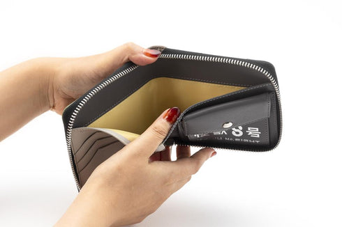 『怪獣8号』本革財布 四ノ宮キコル