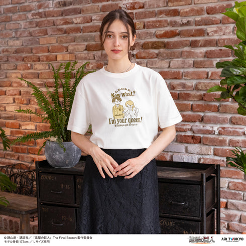 『進撃の巨人』TVアニメ シーンイラストTシャツ 4(私は女王様だぞ!)
