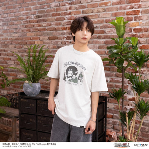『進撃の巨人』TVアニメ シーンイラストTシャツ 5(エレンの家ぇぇがぁぁぁぁ)
