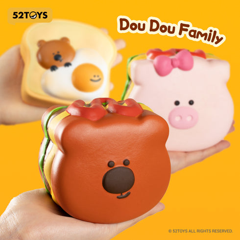 『Dou Dou Family』001_52TOYS もちもちスクイーズトイ 厚切りトースト ビーンバンベア