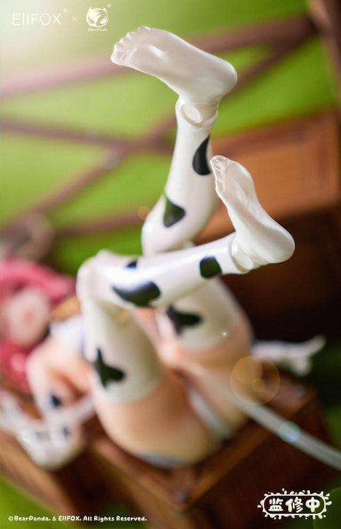 『乳牛 MOMO』BearPanda×Eiifox 1/8スケール可動フィギュア