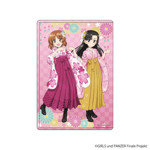 『ガールズ&パンツァー 最終章』キャラクリアケース07/袴ver. 西住みほ&西絹代(描き下ろしイラスト)