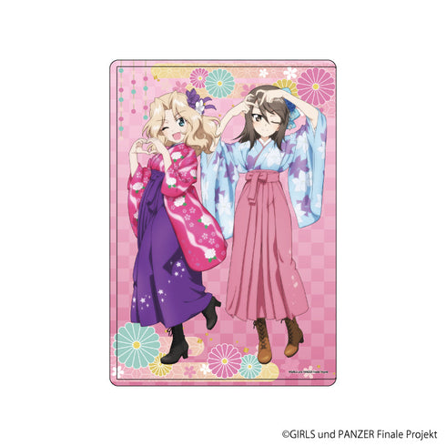 『ガールズ&パンツァー 最終章』キャラクリアケース08/袴ver. ケイ&ミカ(描き下ろしイラスト)
