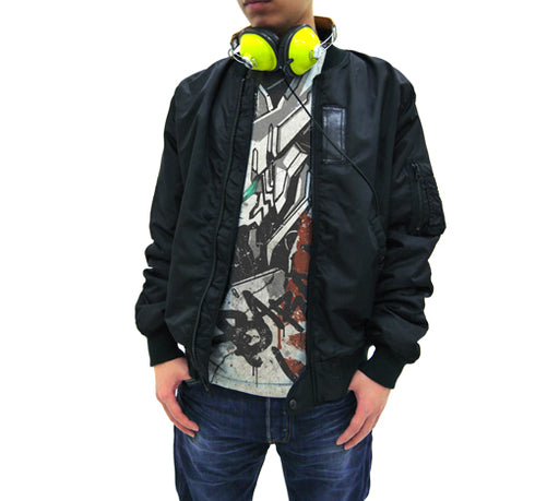 『機動戦士ガンダム 鉄血のオルフェンズ』ガンダム・バルバトスルプス フルグラフィックTシャツ WHITE