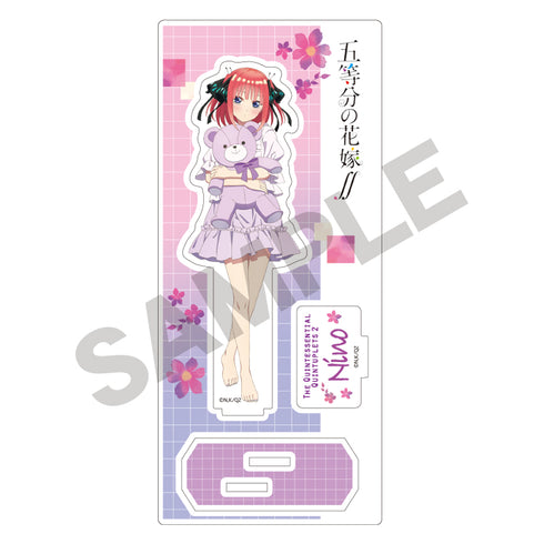 『五等分の花嫁∬』アクリルスタンド 中野二乃 ぬいぐるみ抱っこ