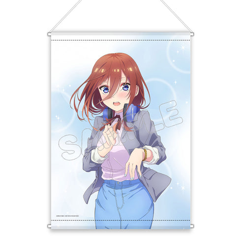 『映画 五等分の花嫁』描き下ろし B2タペストリー (私服) 中野三玖