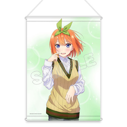 『映画 五等分の花嫁』描き下ろし B2タペストリー (私服) 中野四葉