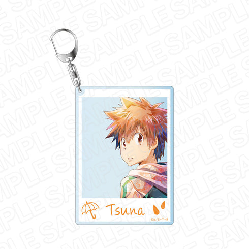 『家庭教師ヒットマンREBORN!』 インスタントフォト風キーホルダー PALE TONE series 沢田 綱吉 Rain ver.