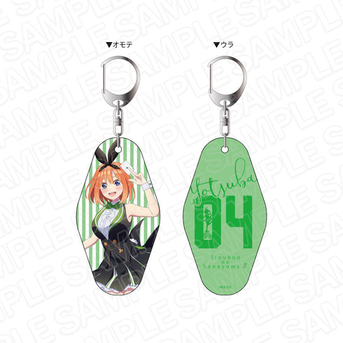 『五等分の花嫁∬』両面ルームキーホルダー 中野四葉 カジノ ver.