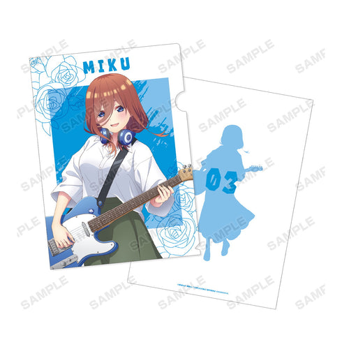 『五等分の花嫁∬』描き下ろしイラスト 中野三玖 ギター演奏ver. クリアファイル