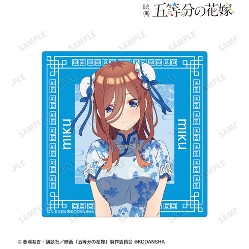 『映画 五等分の花嫁』描き下ろしイラスト 中野三玖 チャイナドレスver. ステッカー