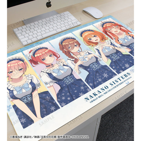 『映画 五等分の花嫁』描き下ろしイラスト 集合 スノーメイドver. プレイマット
