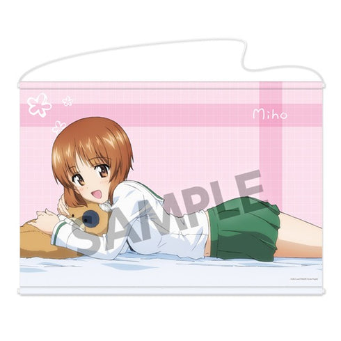 『ガールズ&パンツァー 最終章』B2タペストリー 西住みほ 添い寝A ver.