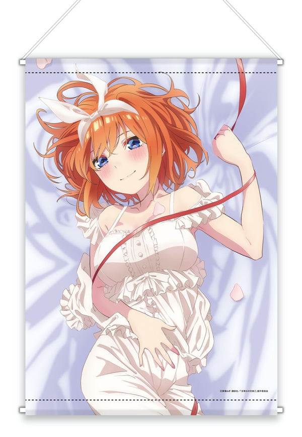 『五等分の花嫁∬』描き下ろしB2タペストリー ネグリジェ 中野四葉