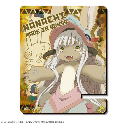 『メイドインアビス』木製スマホスタンド デザイン02(ナナチ/B)